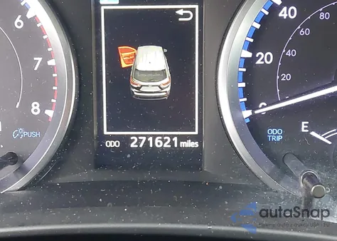 2019 Toyota Highlander Le z USA, uszkodzony, nr VIN 5TDZARFH9KS051163